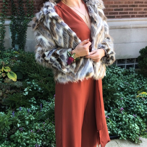 TopShop RARE faux fur coat - Picture 3 of 3